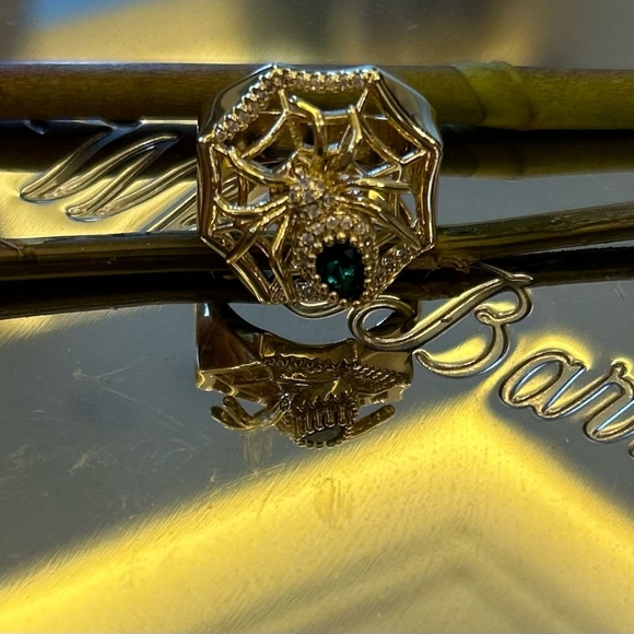 Jewelry - Picture 2 of 4